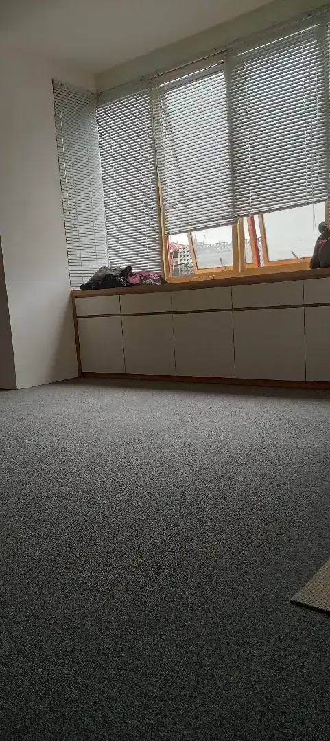 sedia karpet lantai kantor