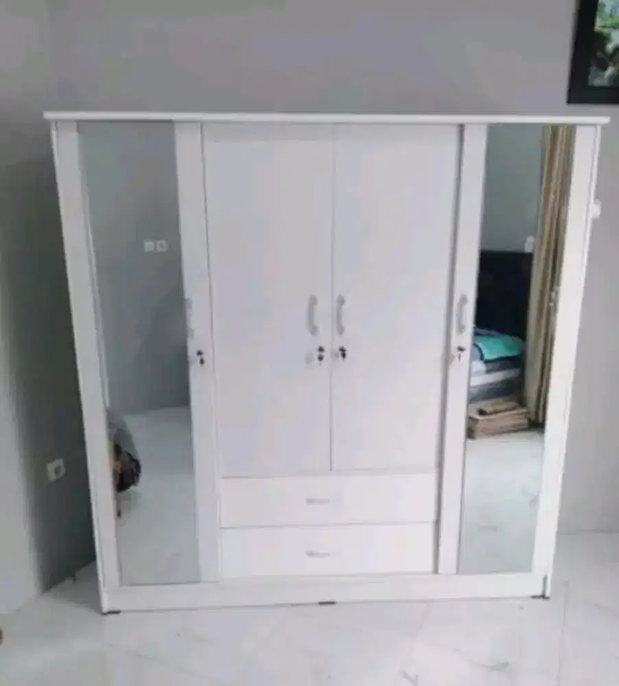 Lemari baju pintu4