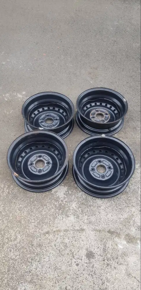 Velg mobil  kaleng Ring 14 copotan