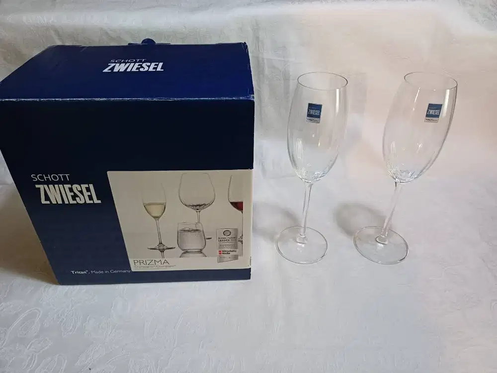 Schott Zwiesel  : Prizma Set of 6 Champagne Glasses  (Germany)