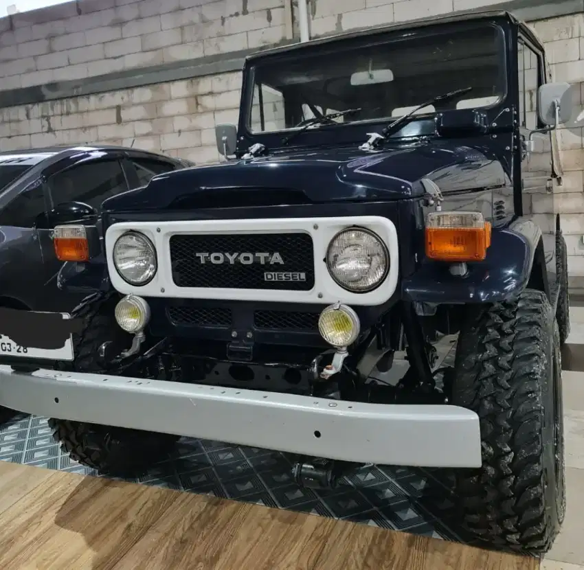 Toyota BJ40 tahun 1983