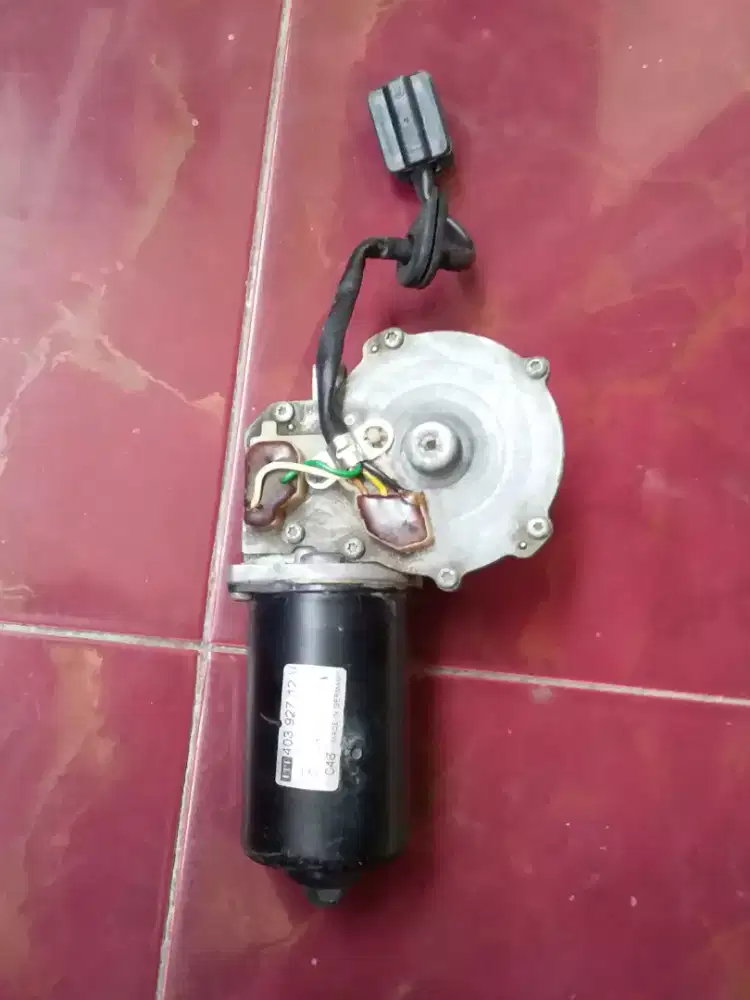 Dinamo wiper mercedez benz w202 / 210