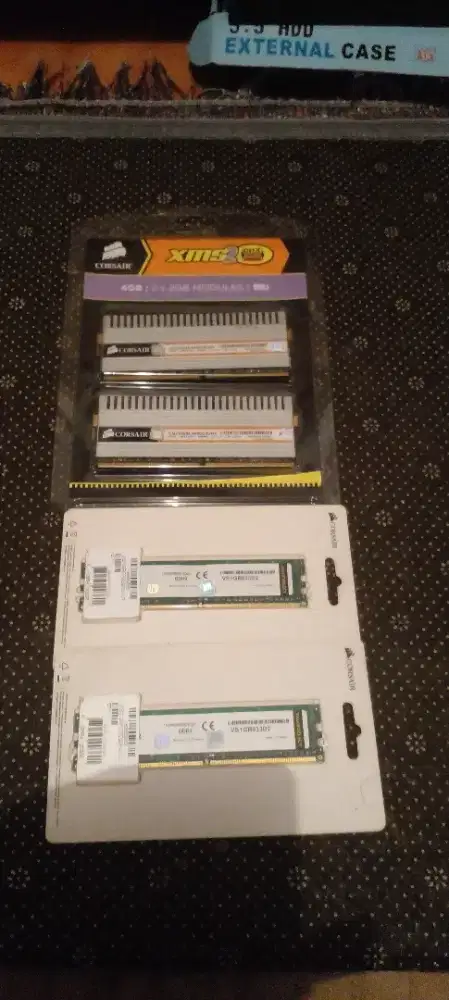 Ram Corsair baru 4 keping