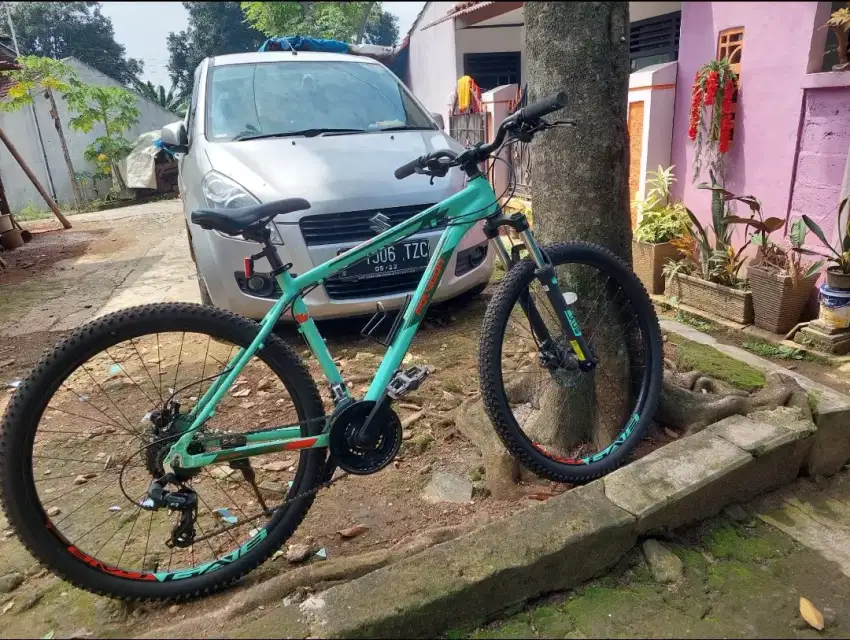 Sepeda Gunung Tampak Baru / Sepeda MTB Murah