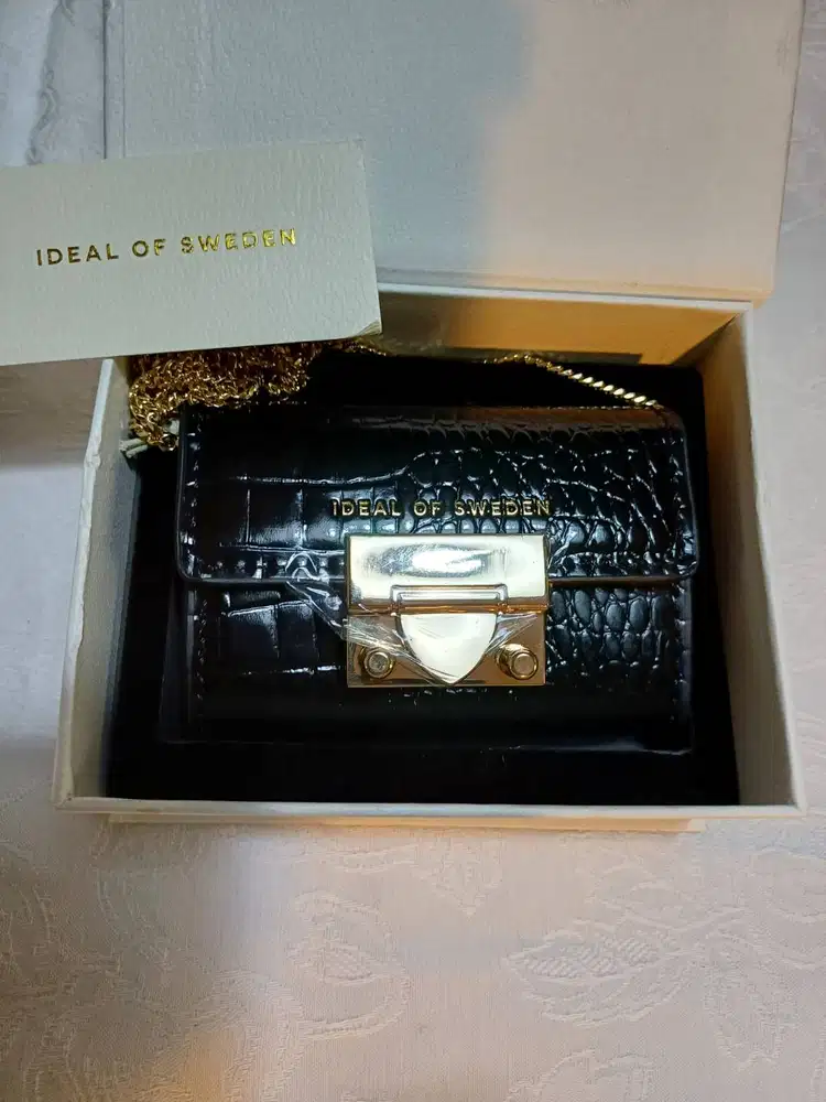 Ideal of Sweden  AW20  Liv Padlock Wallet - Neo Noir Croco