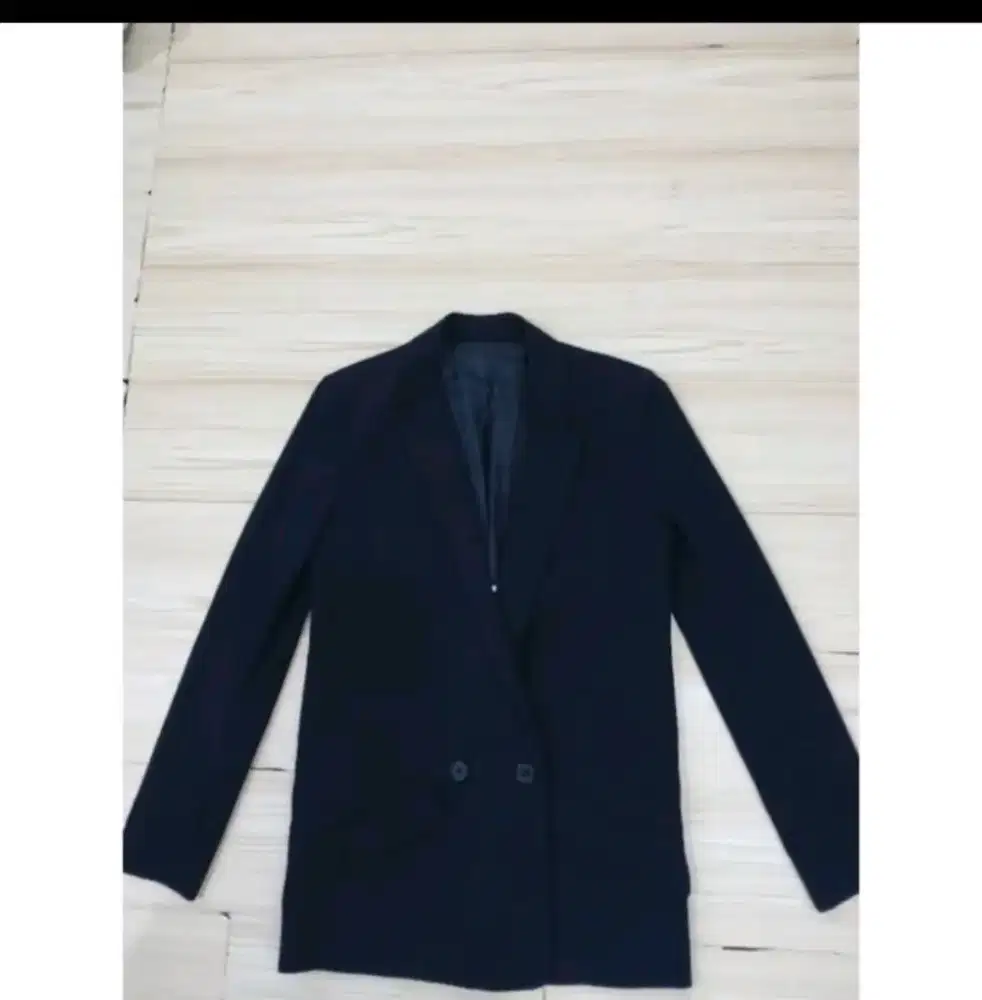 Blazer hitam pekat premium