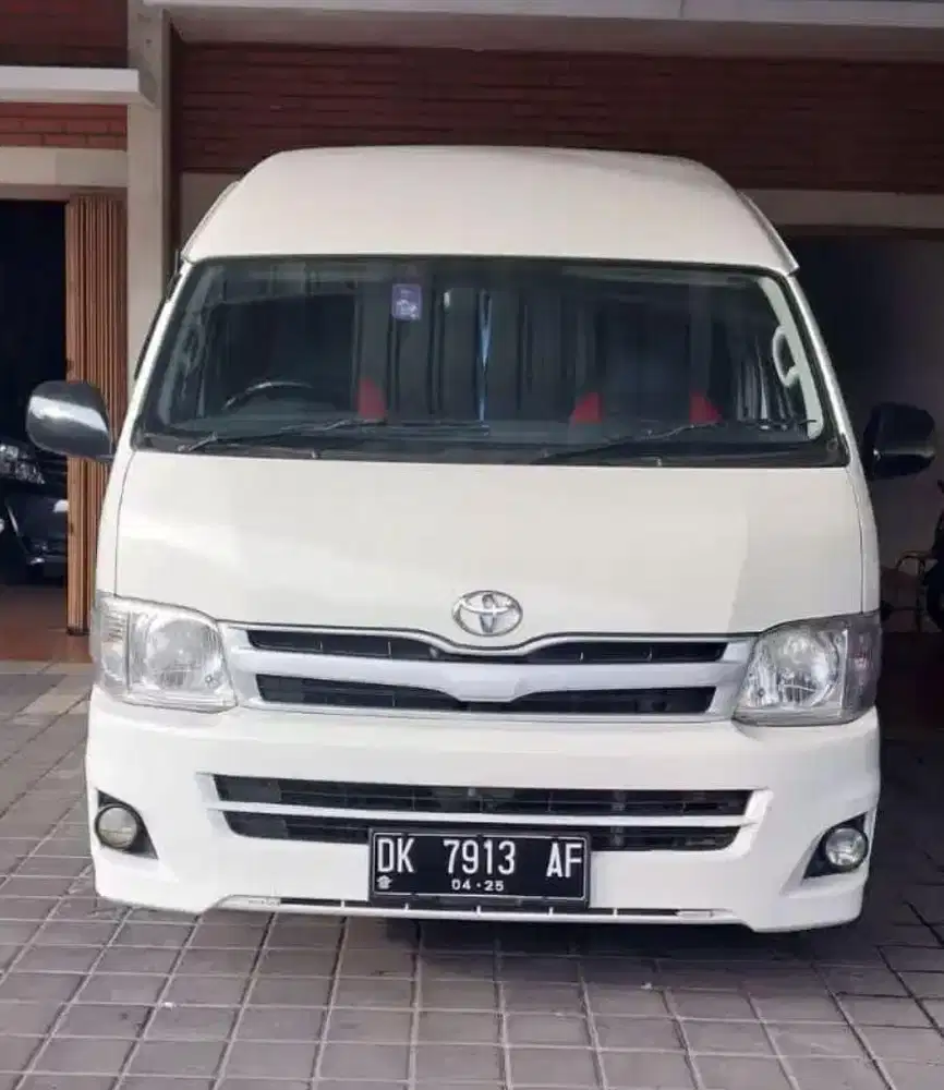 2012 Toyota Hiace Commuter - Mobil Bekas - 913996944