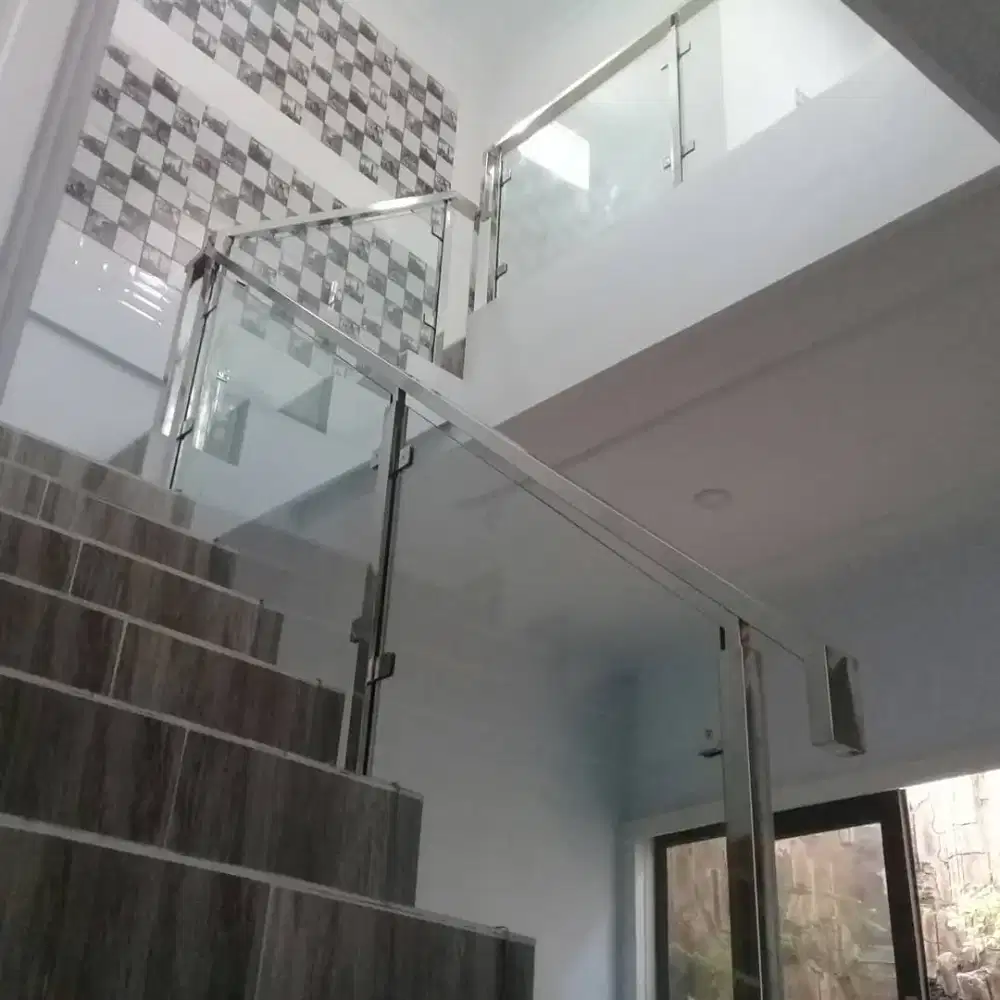 Railing kaca reling balkon stanlis & kanopi alderon spandek solarflat