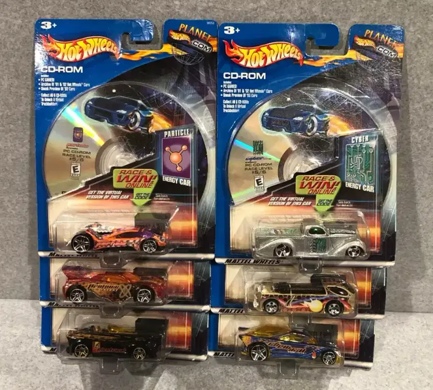 diecast hotwheels mainan mobil pokemon, with dvd