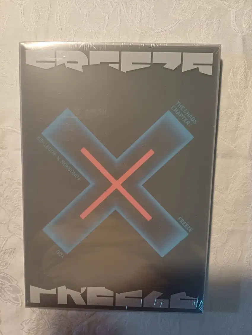 Tomorrow X Together* ?– The Chaos Chapter: Freeze