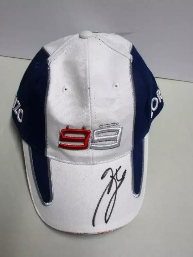 Uniqlo apparel, topi motogp ducati. tag Jorge lorenzo