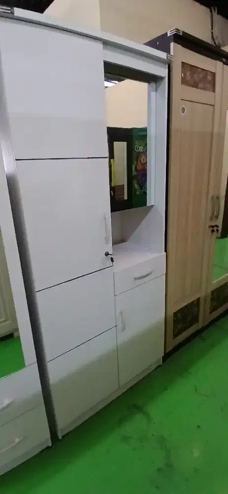 Lemari pakaian 2pintu