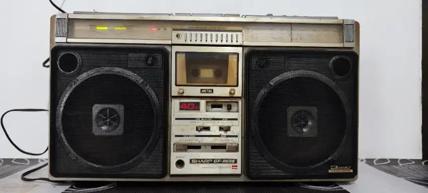 Boombox Sharp GF9696
