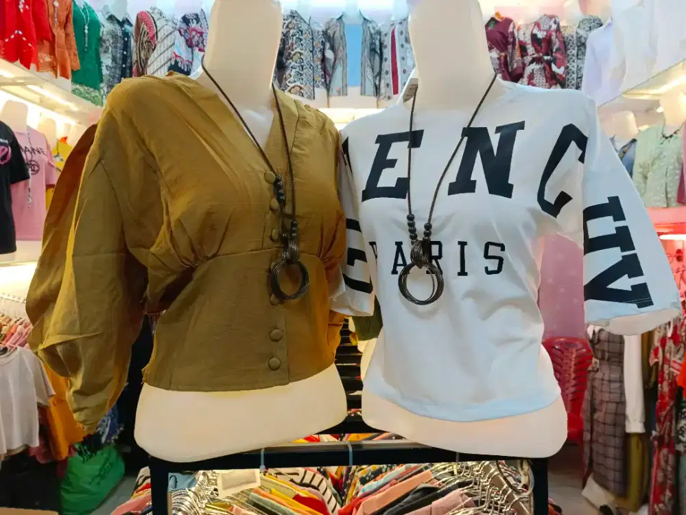 Lowongan kerja.jaga toko baju. Perempuan.single.18-24 thn.Min. SMA.