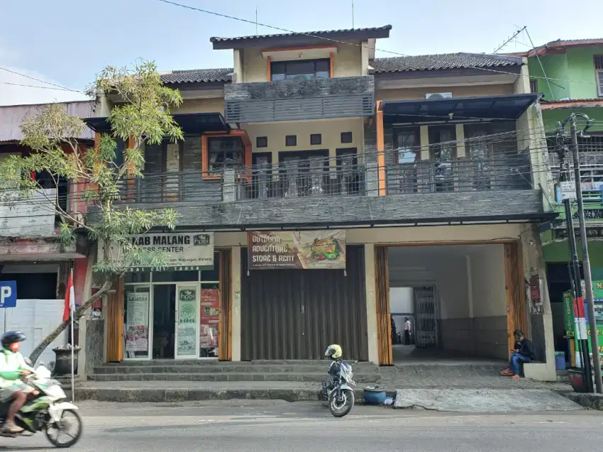 Dijual Rumah dan Toko 2 lantai