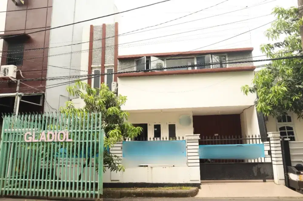 BU : Rumah lokasi strategis Kompleks Gladiol Panakkukang