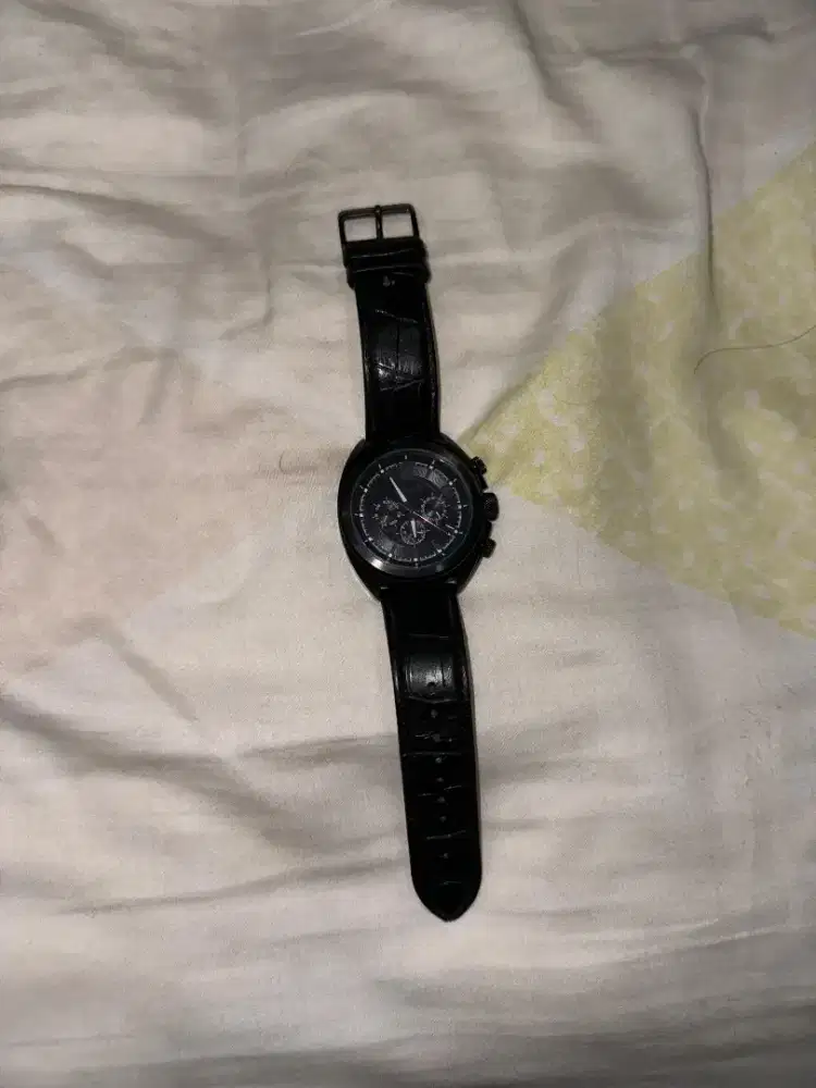 Jam Tangan Police Kulit Hitam