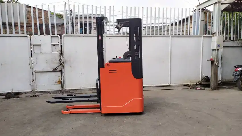 Linde Forklift Reach Stacker L16R Bekas Bergaransi