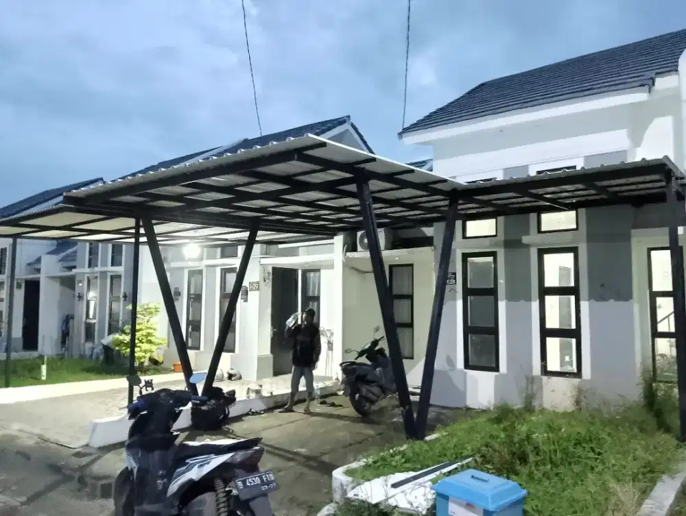 Kanopi baja ringan