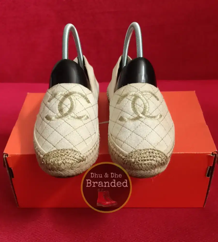 Sepatu slip on Chanel espadrilles size 37 ori spanyol (prelove ) mewah