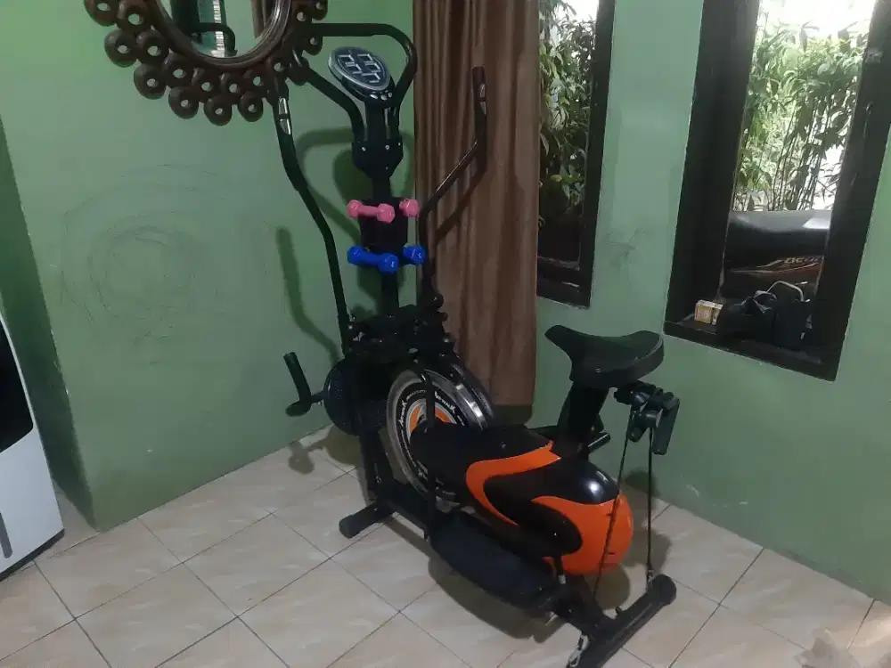 Sepeda statis orbitrack