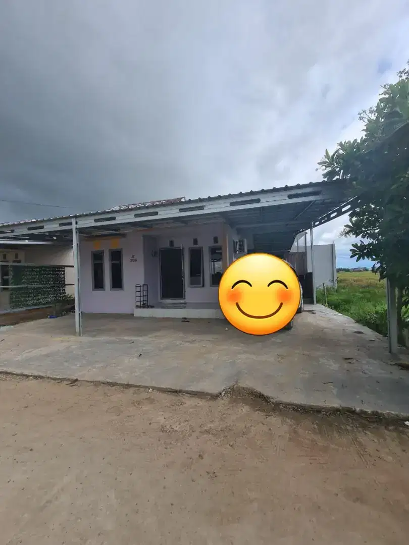 Di jual rumah pribadi beserta isinya !