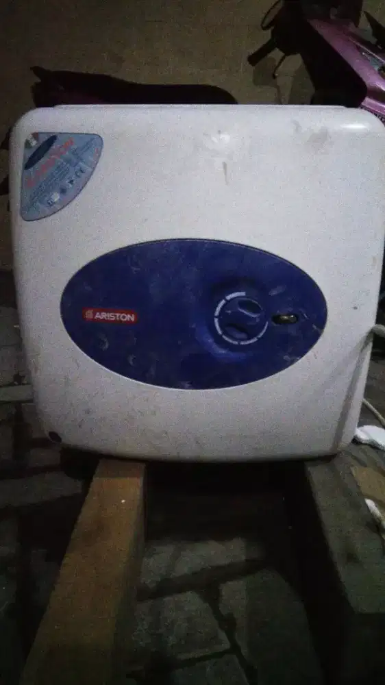 Pemanas Air Ariston