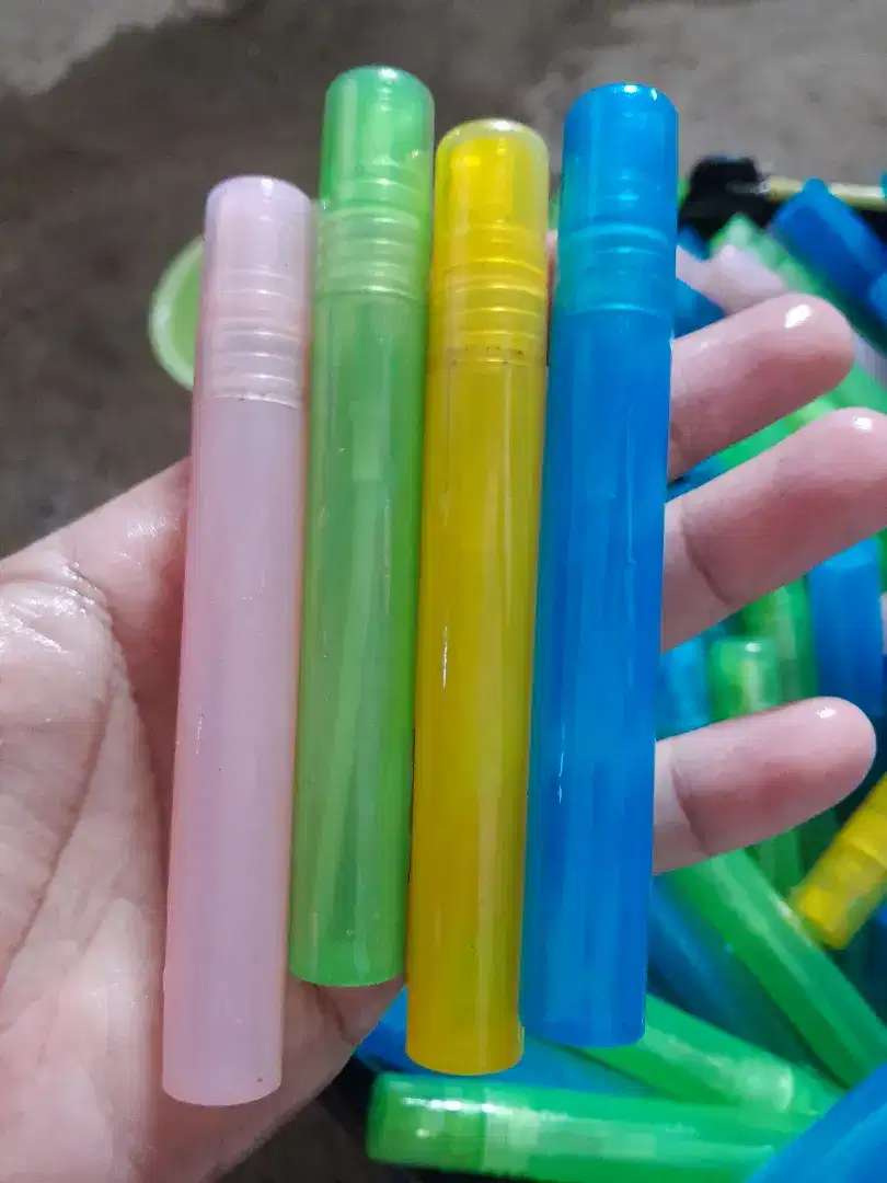 botol pencil warna warni