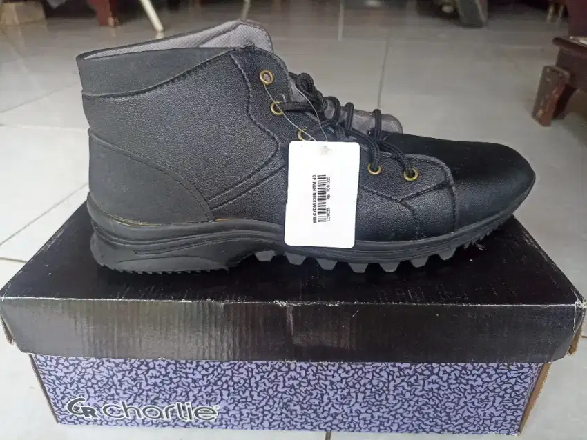 Jual Sepatu charlie