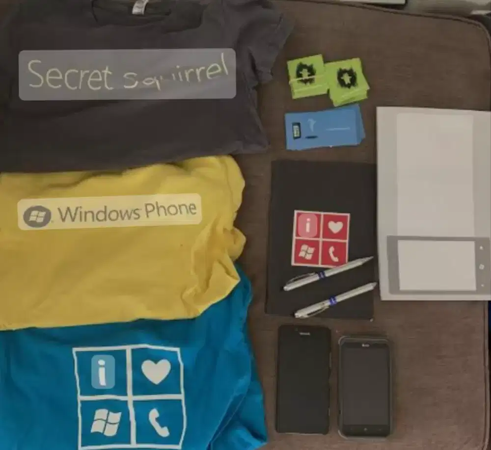 Uniqlo t shirt Kaos nokia