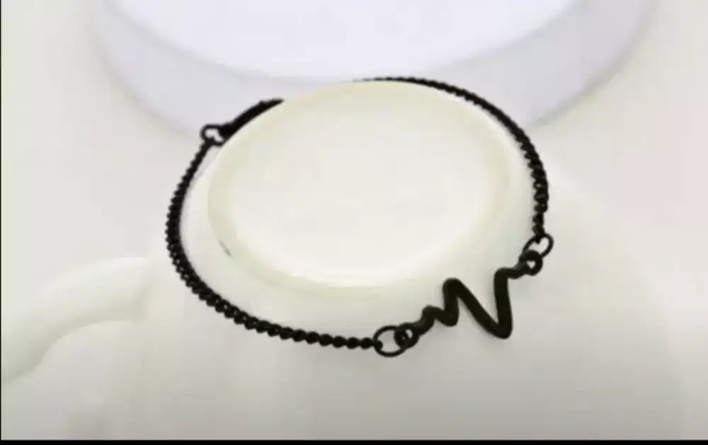 Jual gelang bikin penampilan makin keren