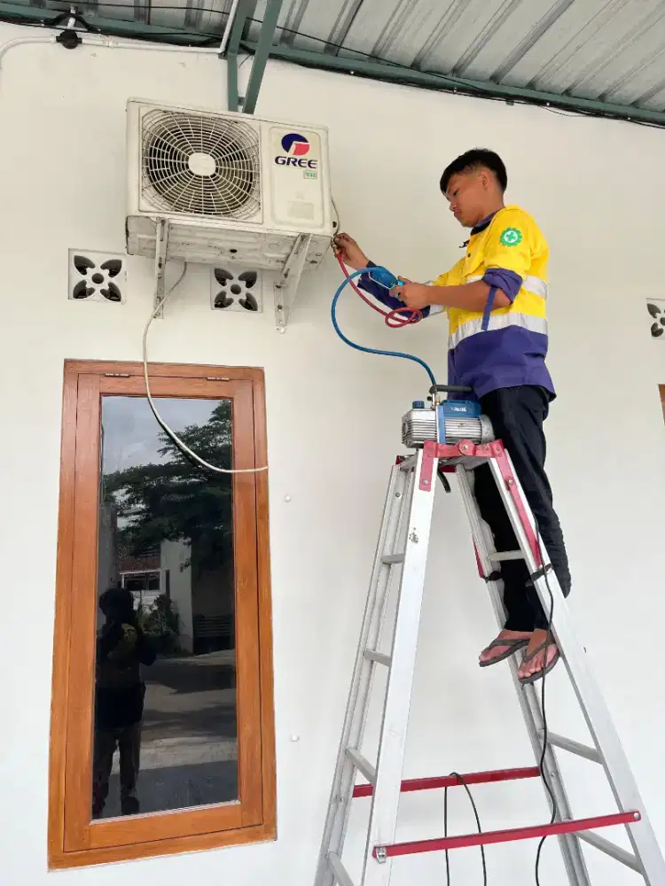 Jasa Bongkar / Copot AC Split Rumah