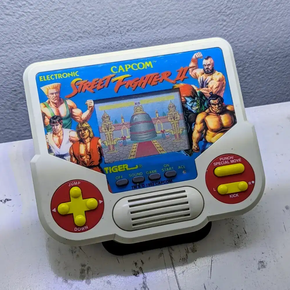 Gimbot Jadul Tiger Electronic Capcom Street Fighter II