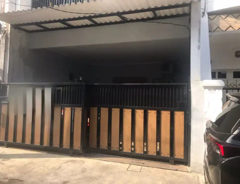 Dijual Rumah di Pulo Asem bebas banjir, strategis dekat LRT