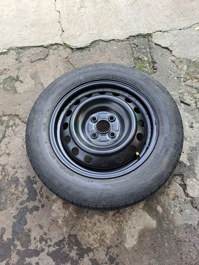 4 velg berikut ban r15 for agya ayla sigra vios yaris calya ignis dll