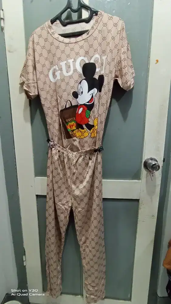 Jual Atasan dan Bawahan Disney