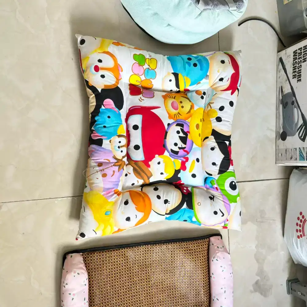 Bantal kucing bantal anjing