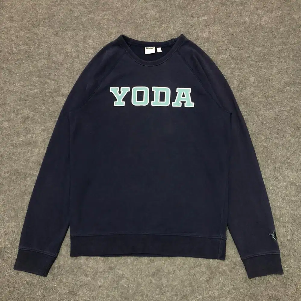CREWNECK STAR WARS YODA
