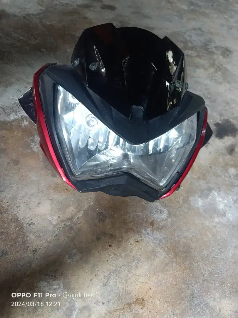 Lampu/batok lampu ninja z 250