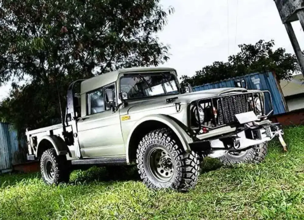 Jeep M 715 Cargo (Rare Item)