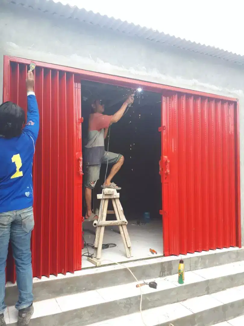 ROLLING DOOR FOLDING GATE