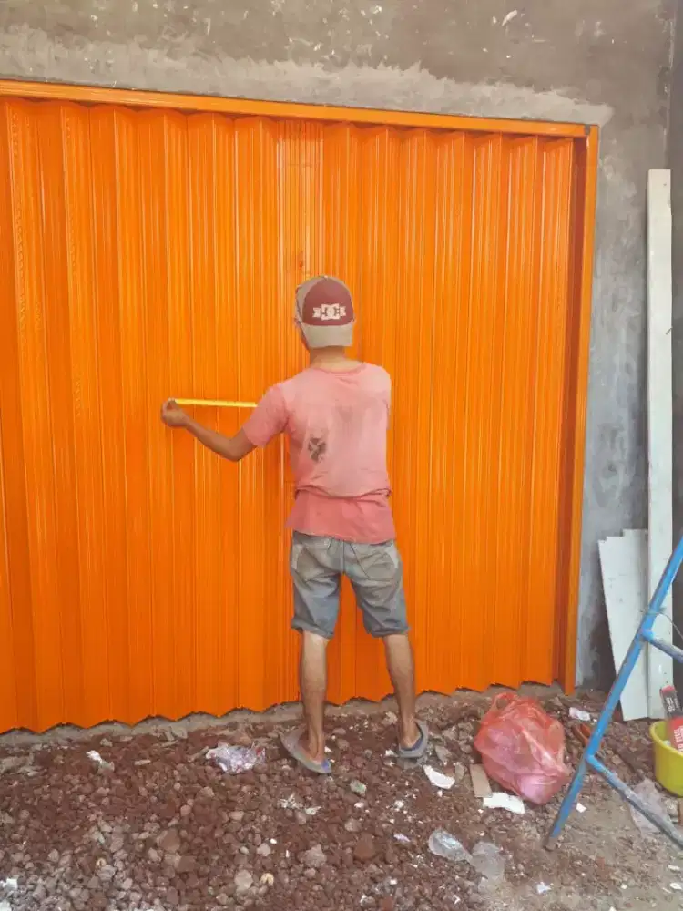 ROLLING DOOR FOLDING GATE