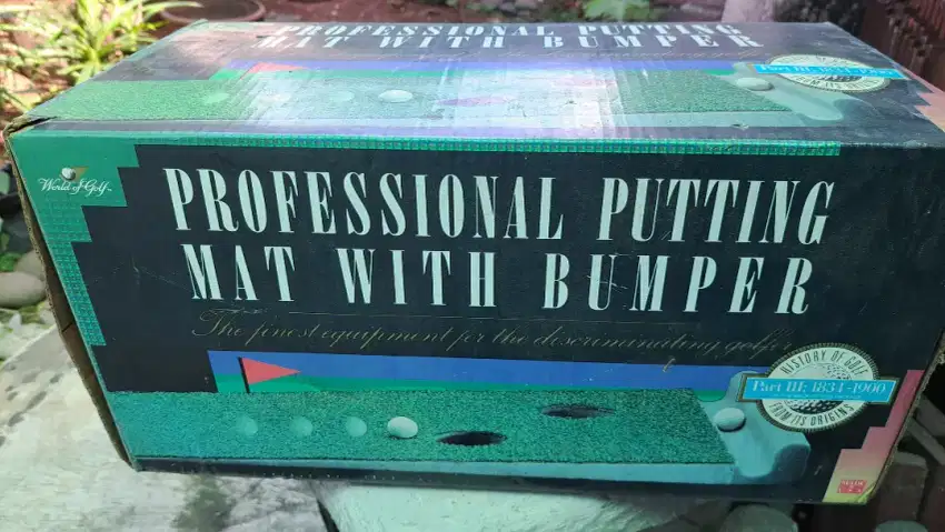 Professional Putting Mat with Bumper