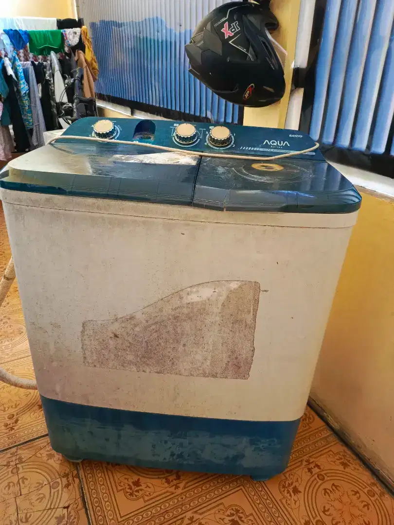 Mesin cuci SANYO AQUA series SW 870XT