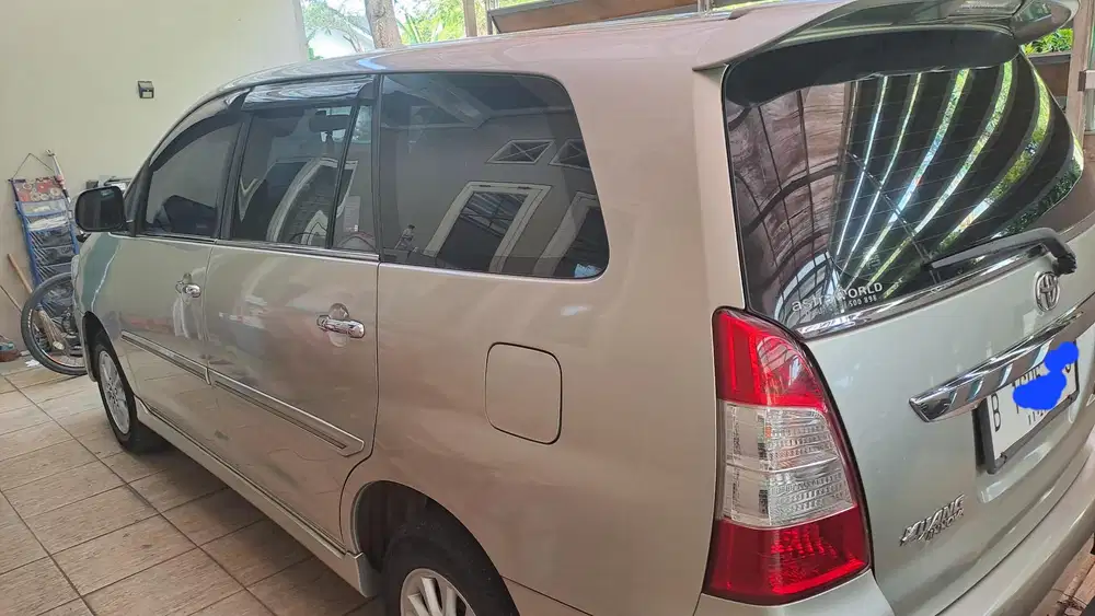 Toyota Kijang Innova 2012 Bensin