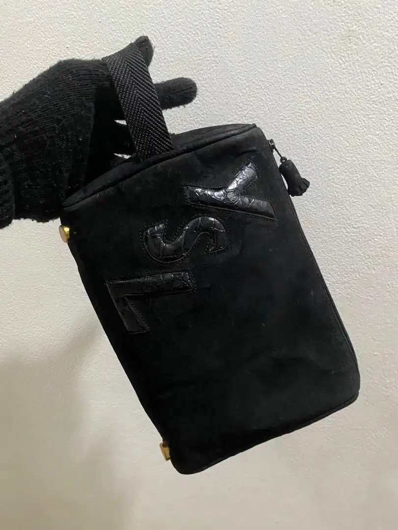 Pouch YSL authentic (sale)