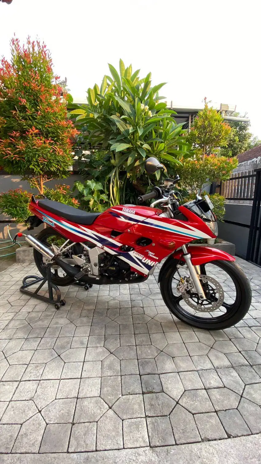 YAMAHA TOUCH 125CC TAHUN 2001 ( ASLI MERAH )