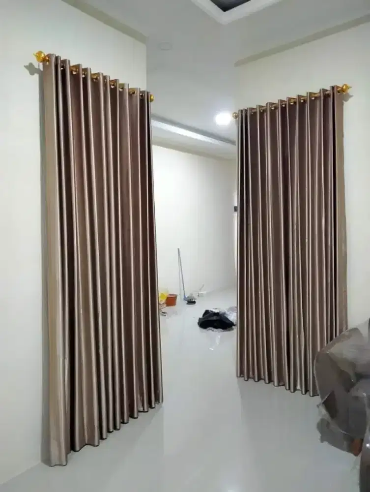 Gordeng jendela bahan import blackaut premium