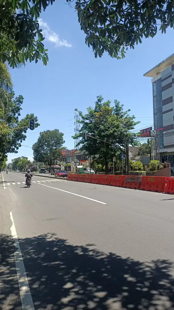 JUAL CEPAT BU. TANAH Strategis jalan Jogja Magelang di bawah harga