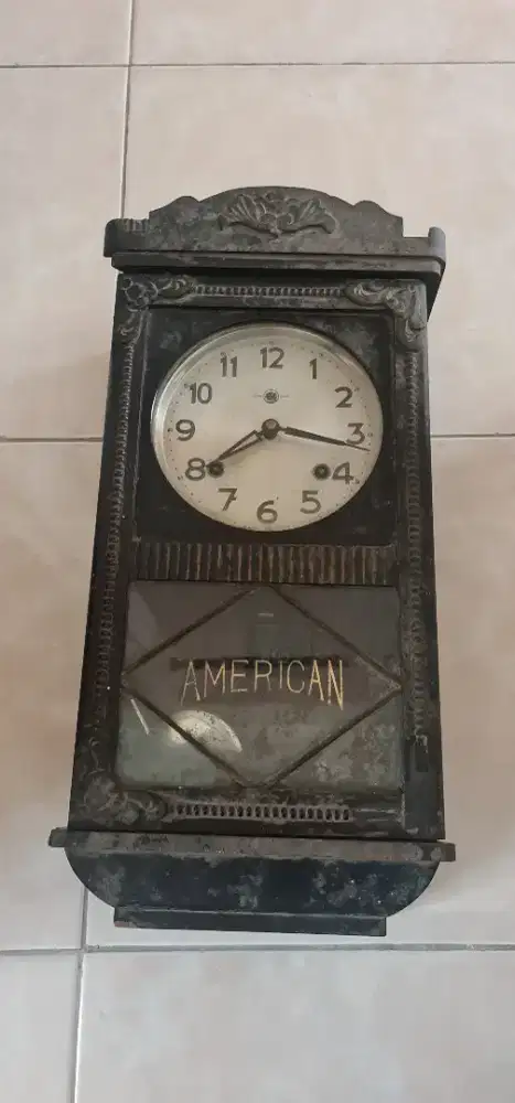 Jam antik vintage